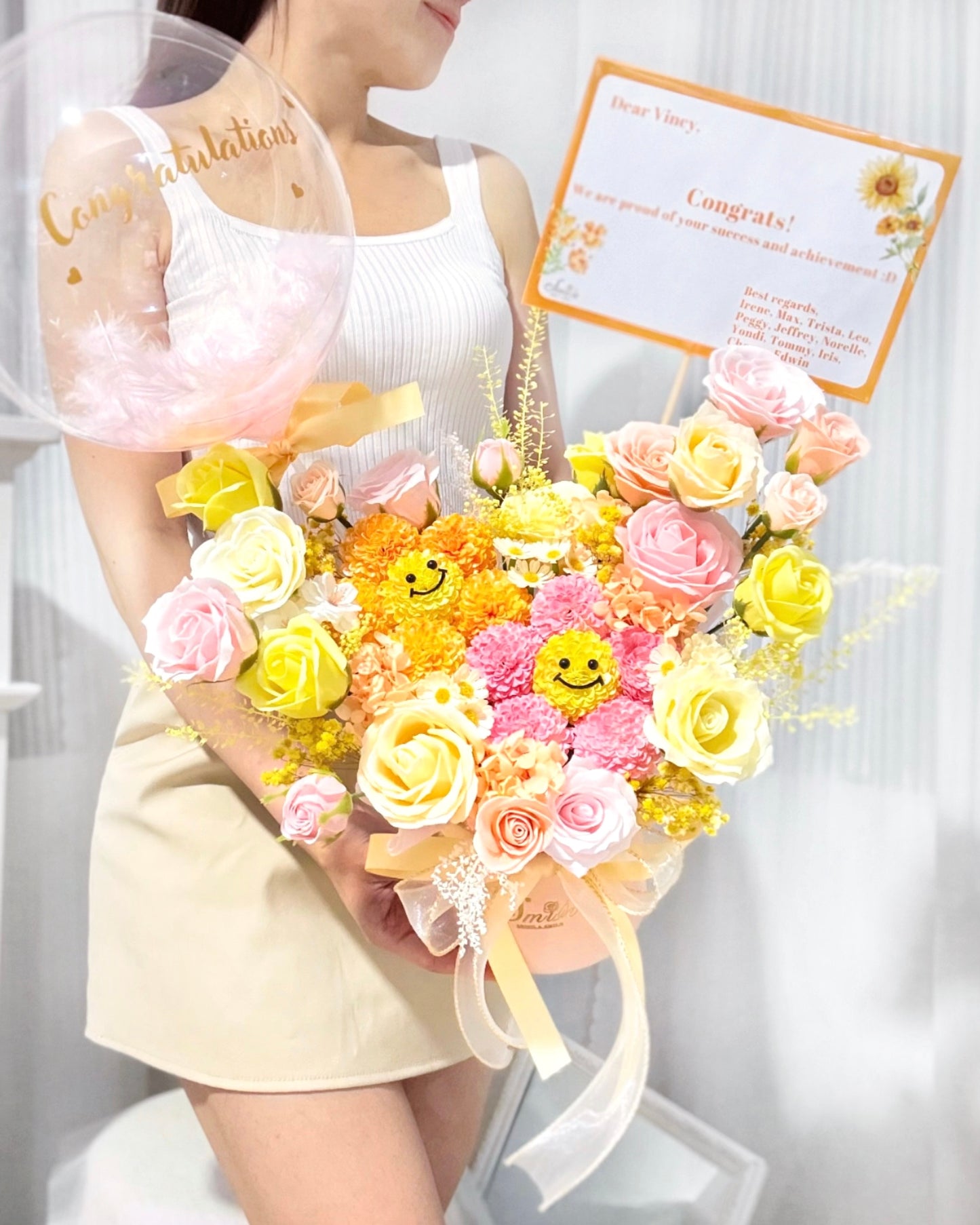 兩個笑哈哈花｜黃粉橙香皂花x保鮮花氣球祝賀花盒