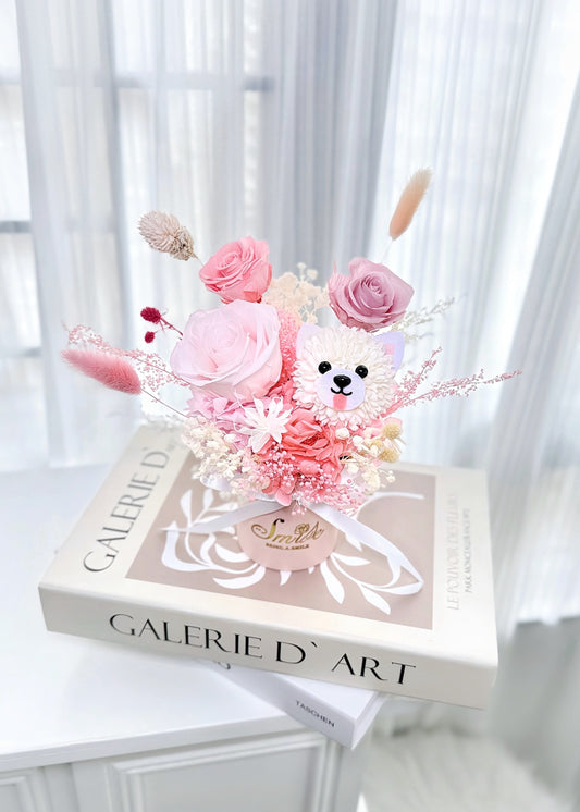 客製白小狗｜粉紅迷你座枱保鮮花花盒