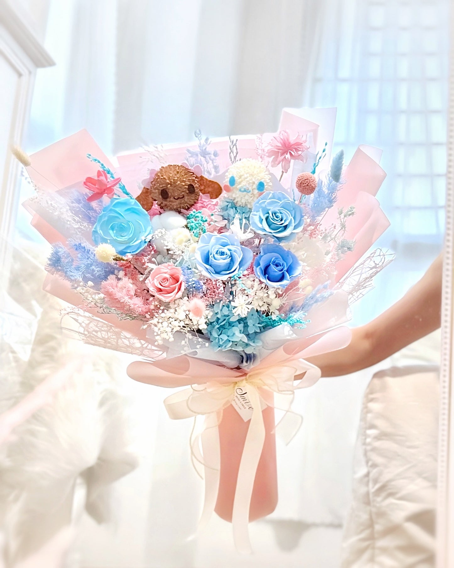 Cinnamoroll肉桂狗&Mocha摩卡|M粉紅藍保鮮花花束